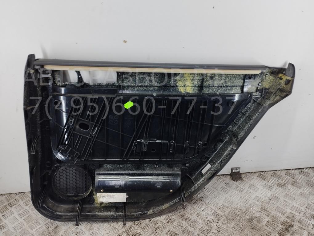 Обшивка двери задней левой