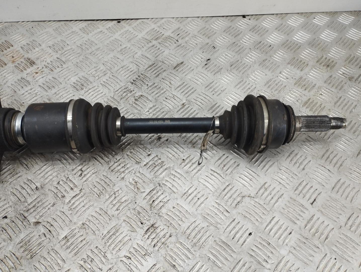 Полуось передняя правая