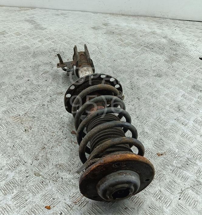 Амортизатор передний правый