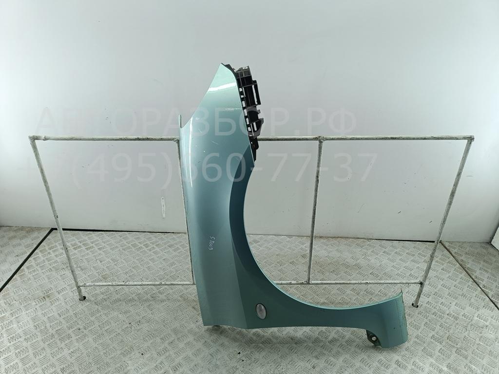 Крыло переднее правое