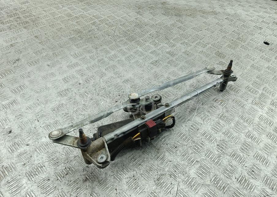 Моторчик стеклоочистителя передний