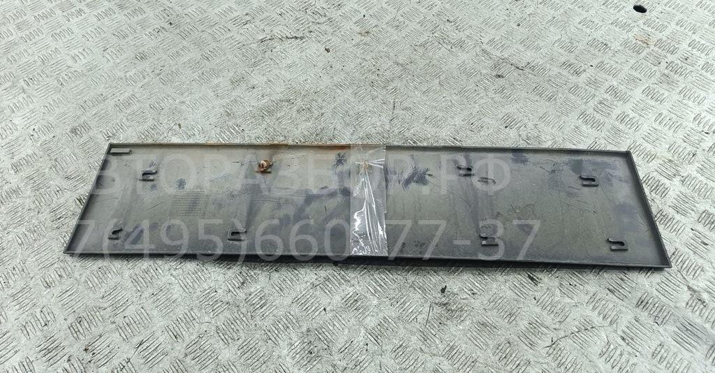 Накладка двери задней правой