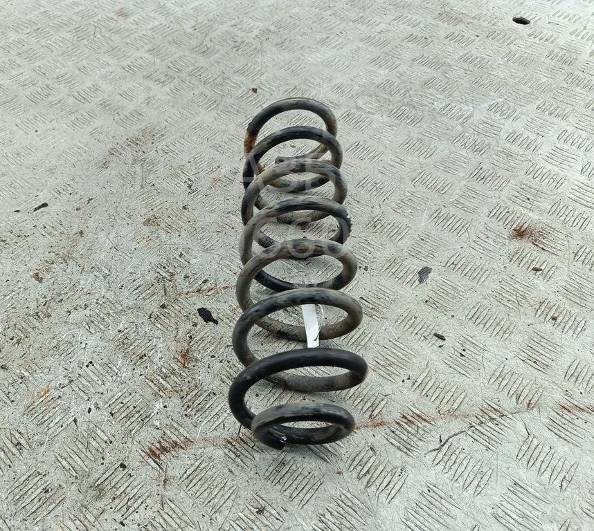 Пружина задняя