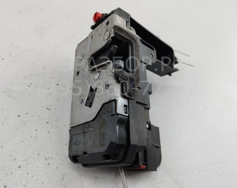 Замок двери задней правой