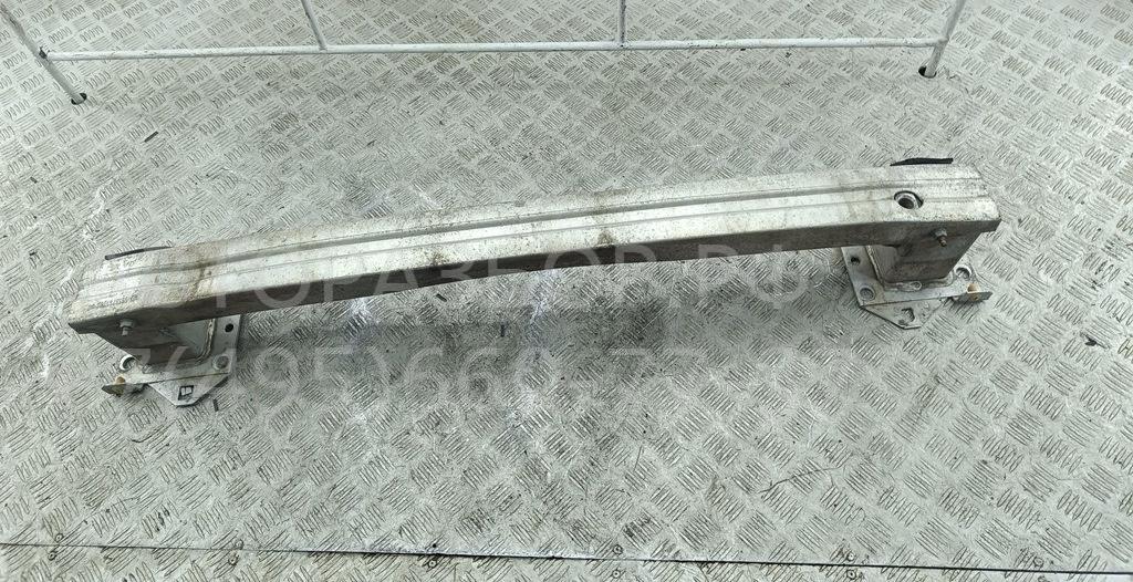 Усилитель переднего бампера