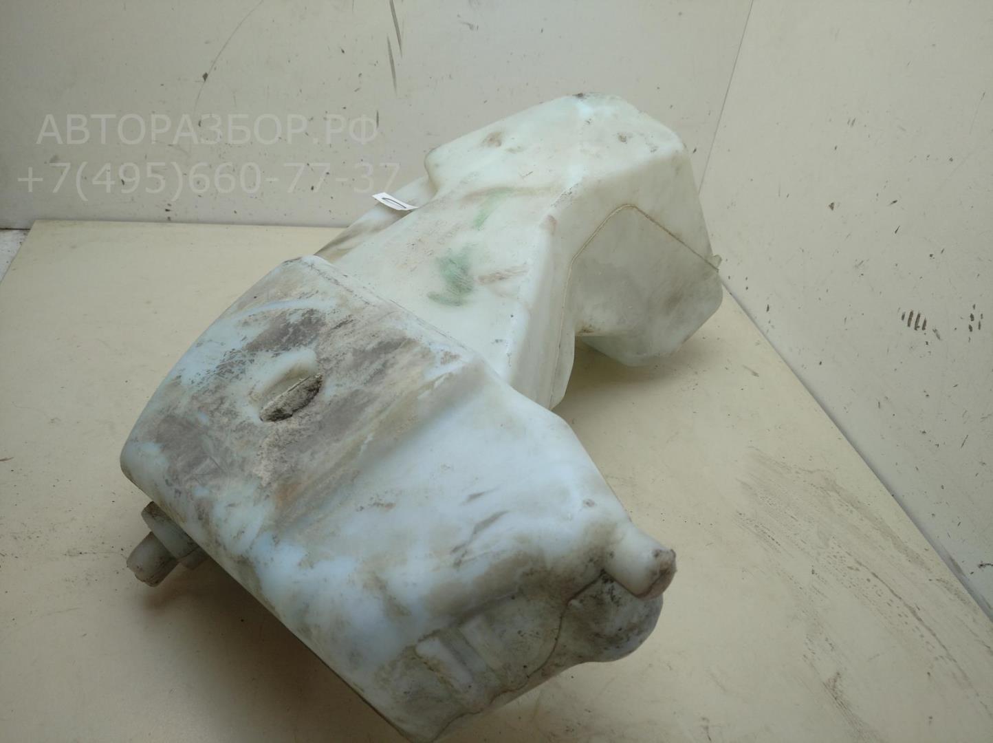 Бачок омывателя лобового стекла