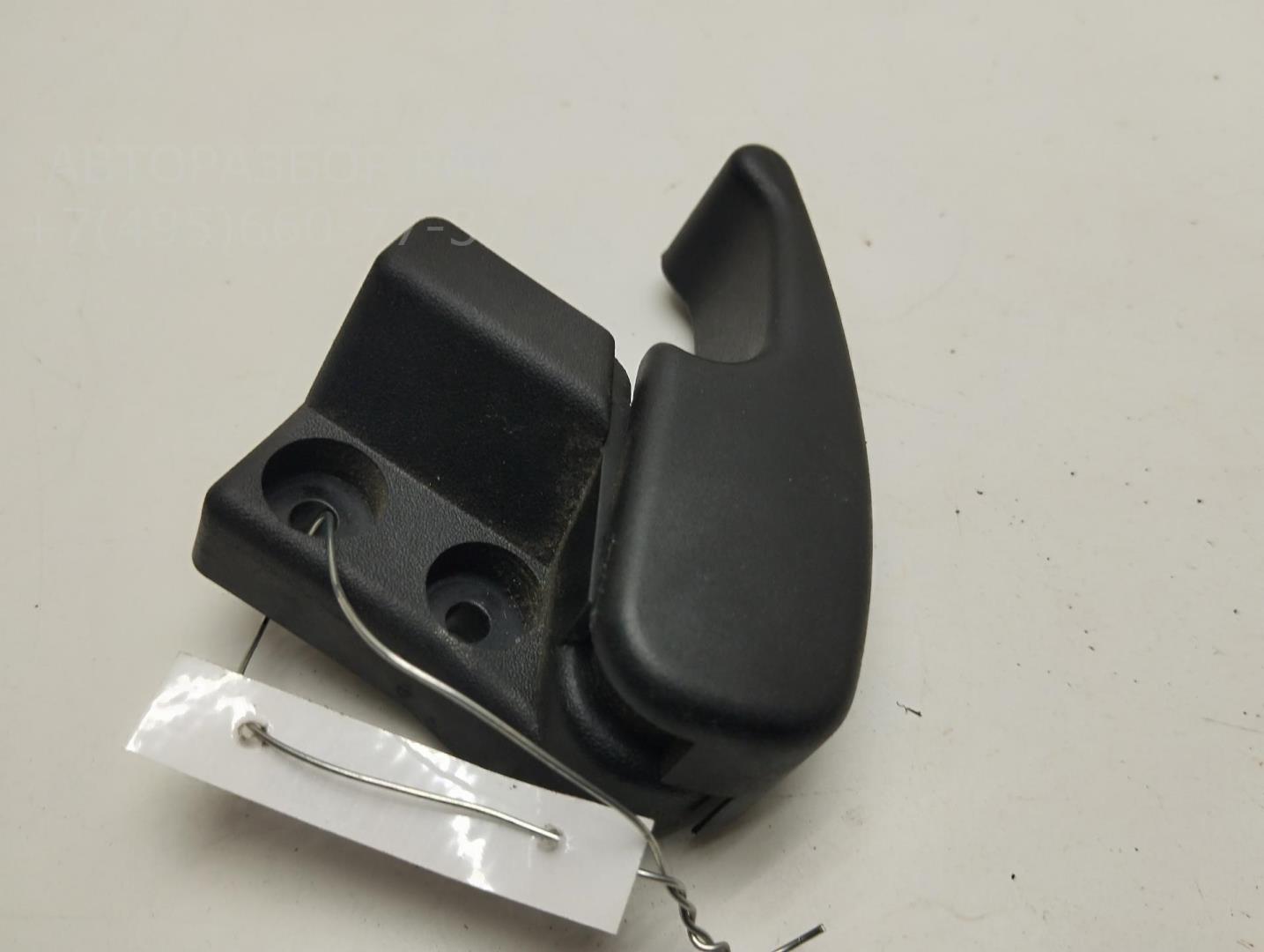 Ручка открывания капота