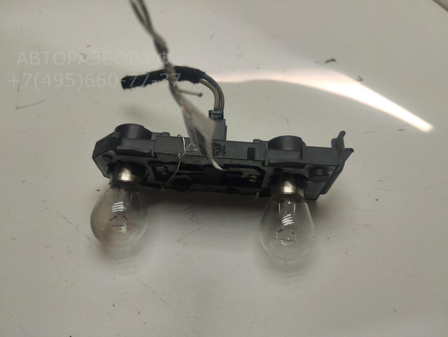 Плата заднего фонаря левого