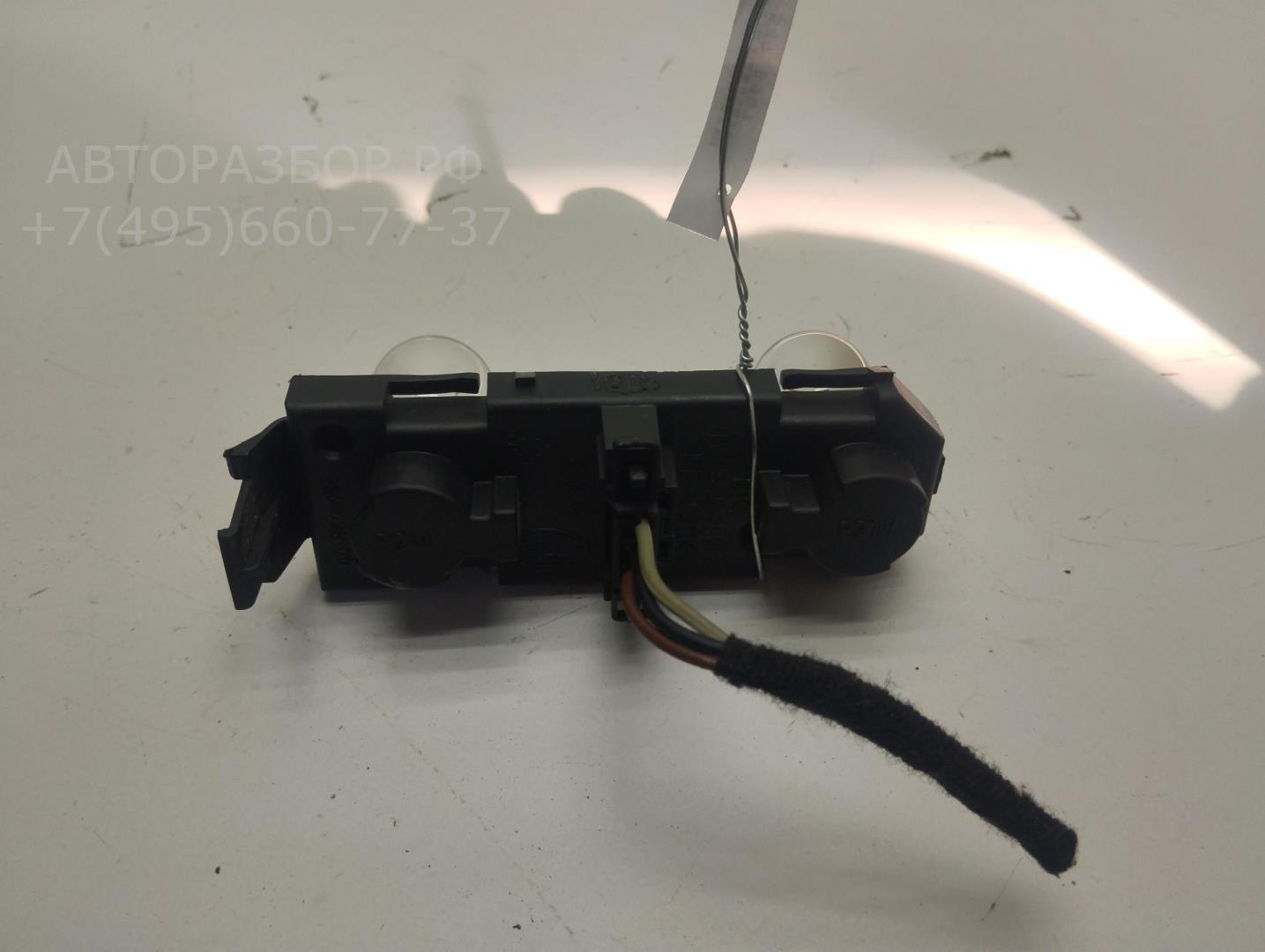 Плата заднего фонаря левого