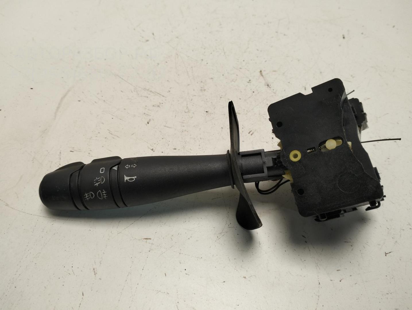 Переключатель поворотов подрулевой