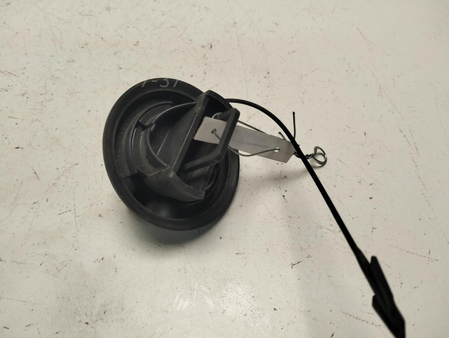 Крышка топливного бака