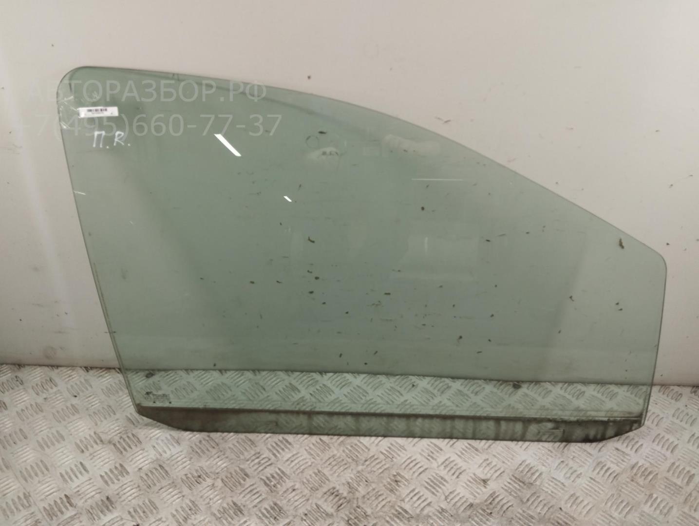 Стекло двери передней правой