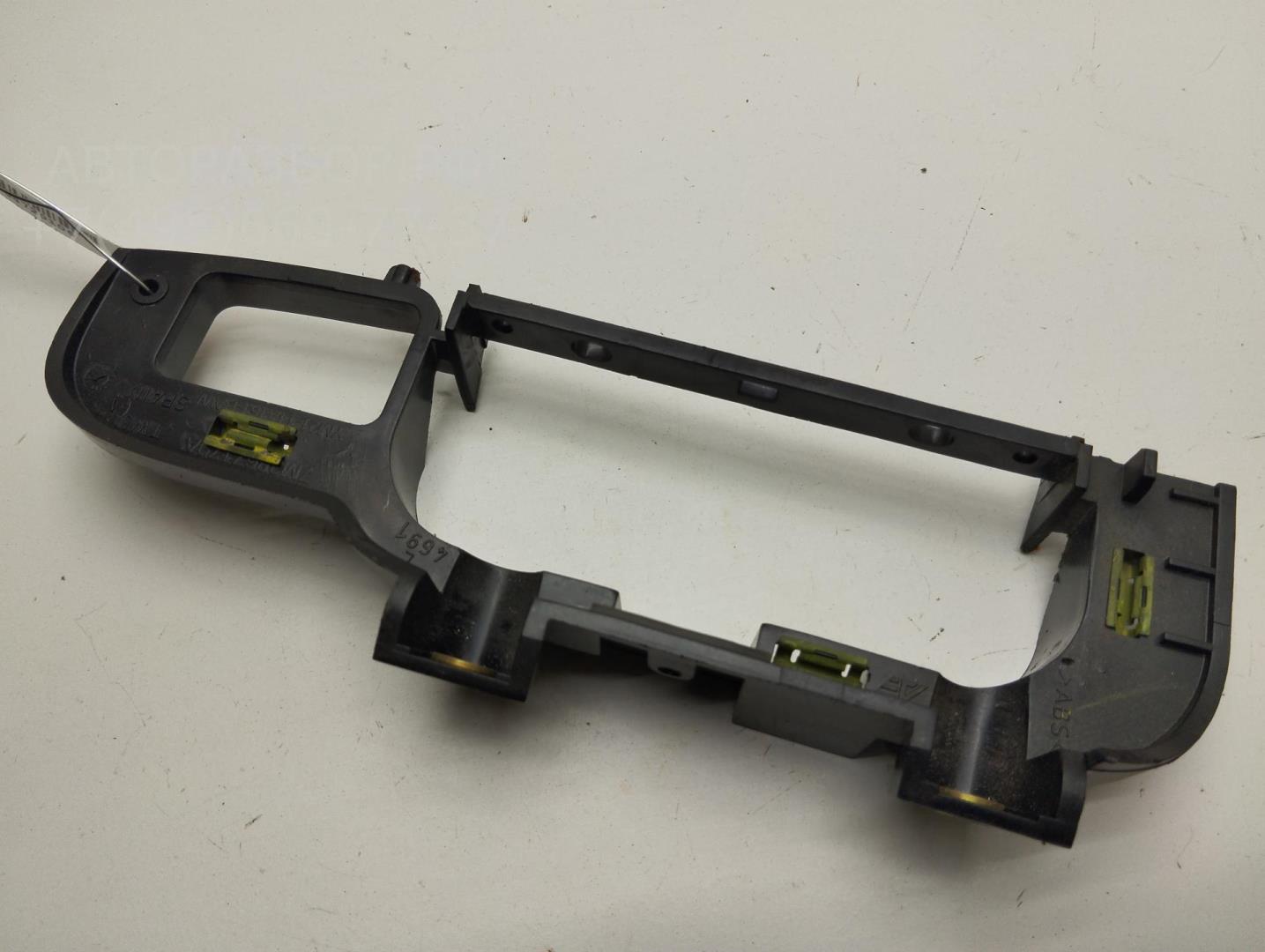 Кронштейн ручки