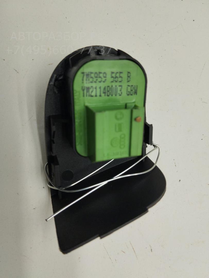 Кнопка регулировки зеркала