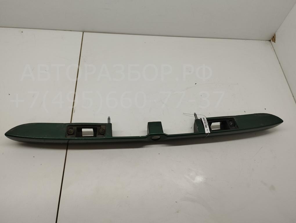 Накладка крышки багажника