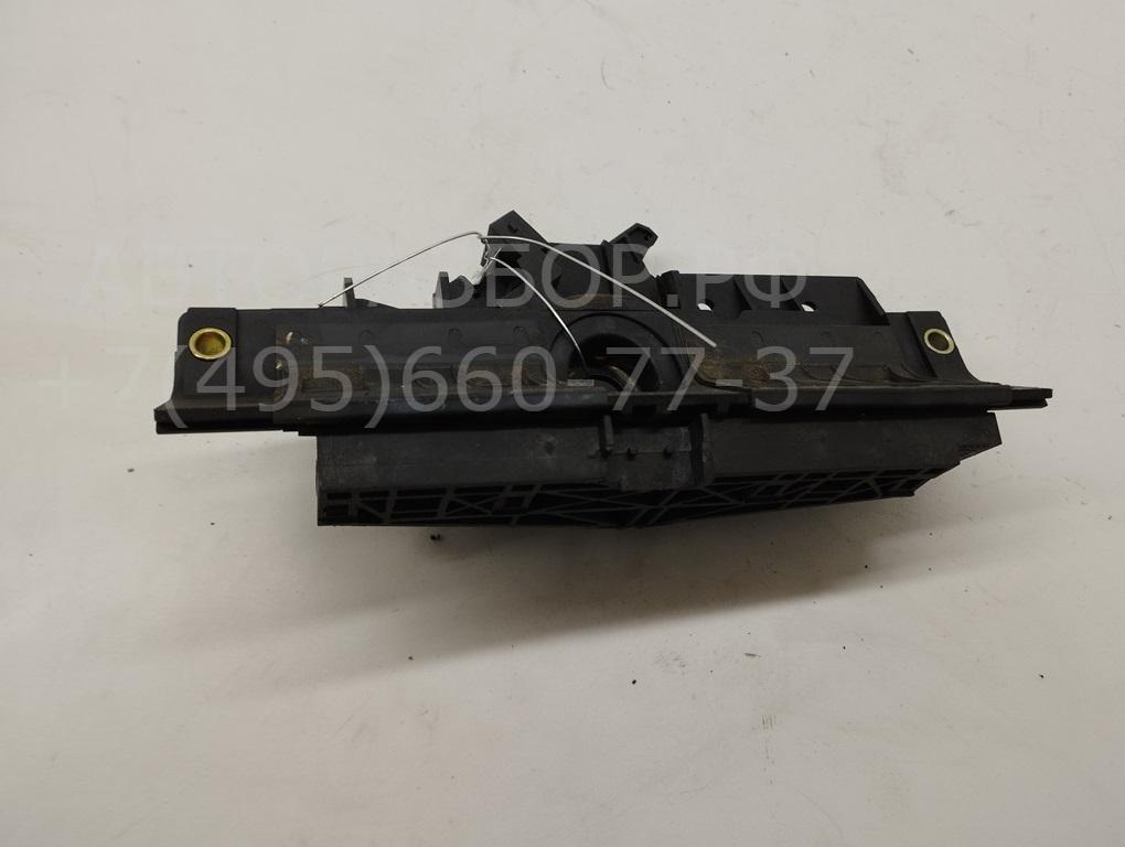 Ручка двери багажника наружная