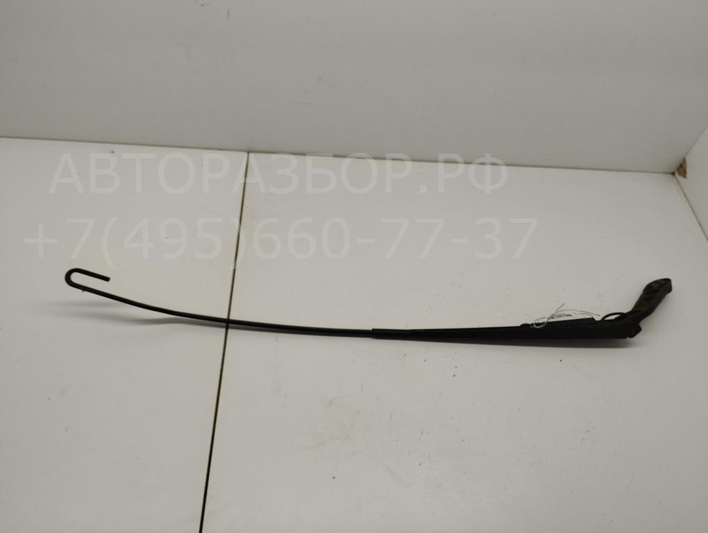 Поводок стеклоочистителя передний правый