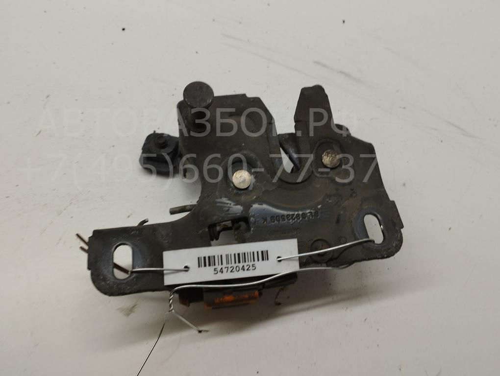 Замок капота