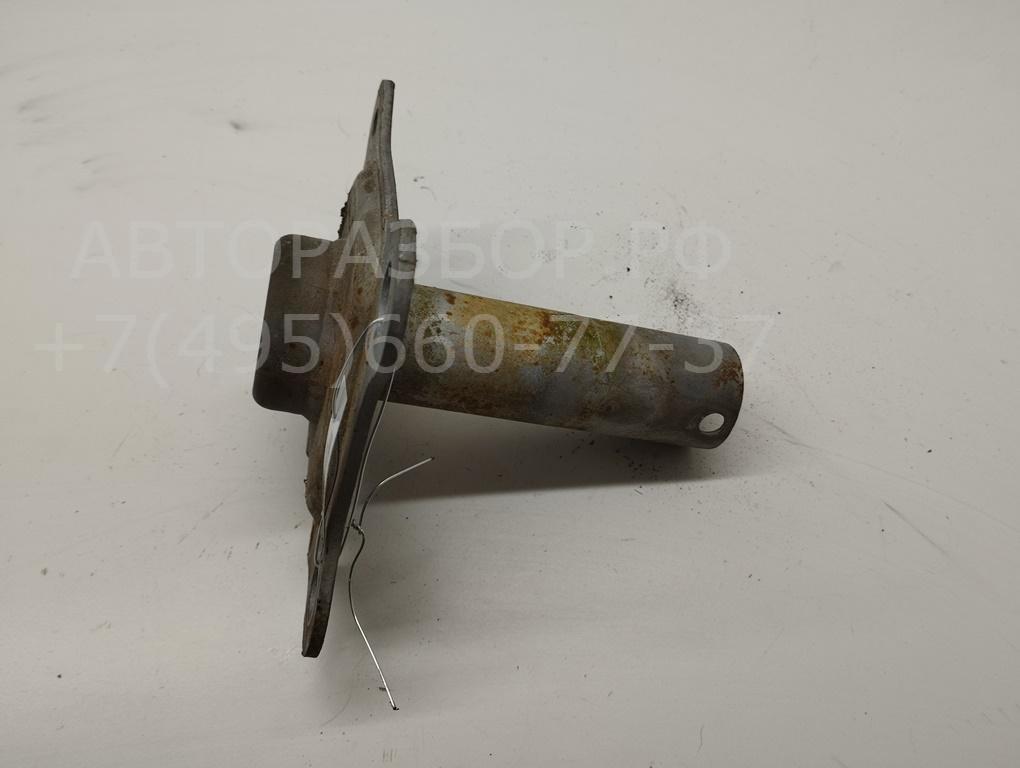 Кронштейн переднего бампера правый