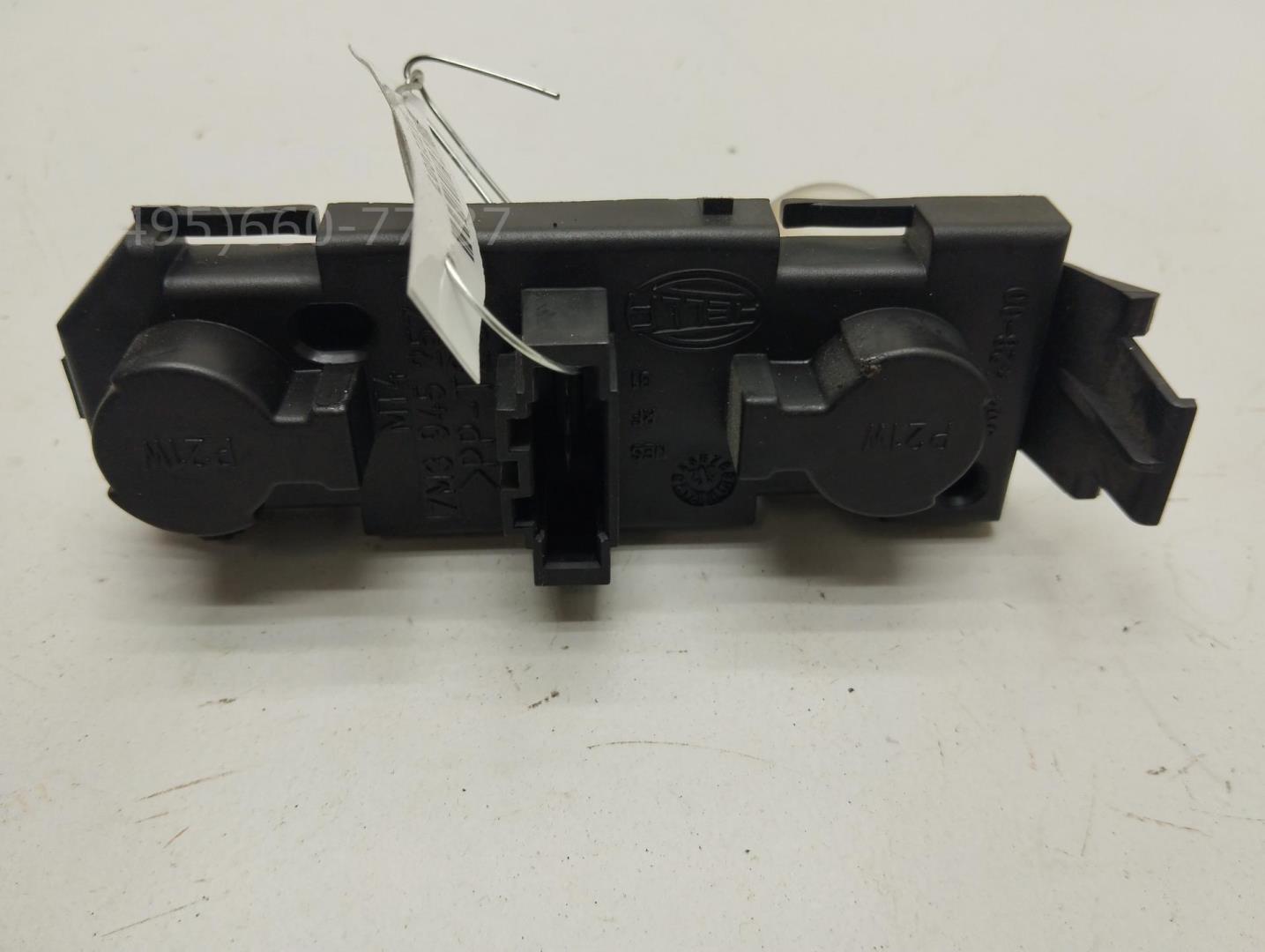 Плата заднего фонаря левого