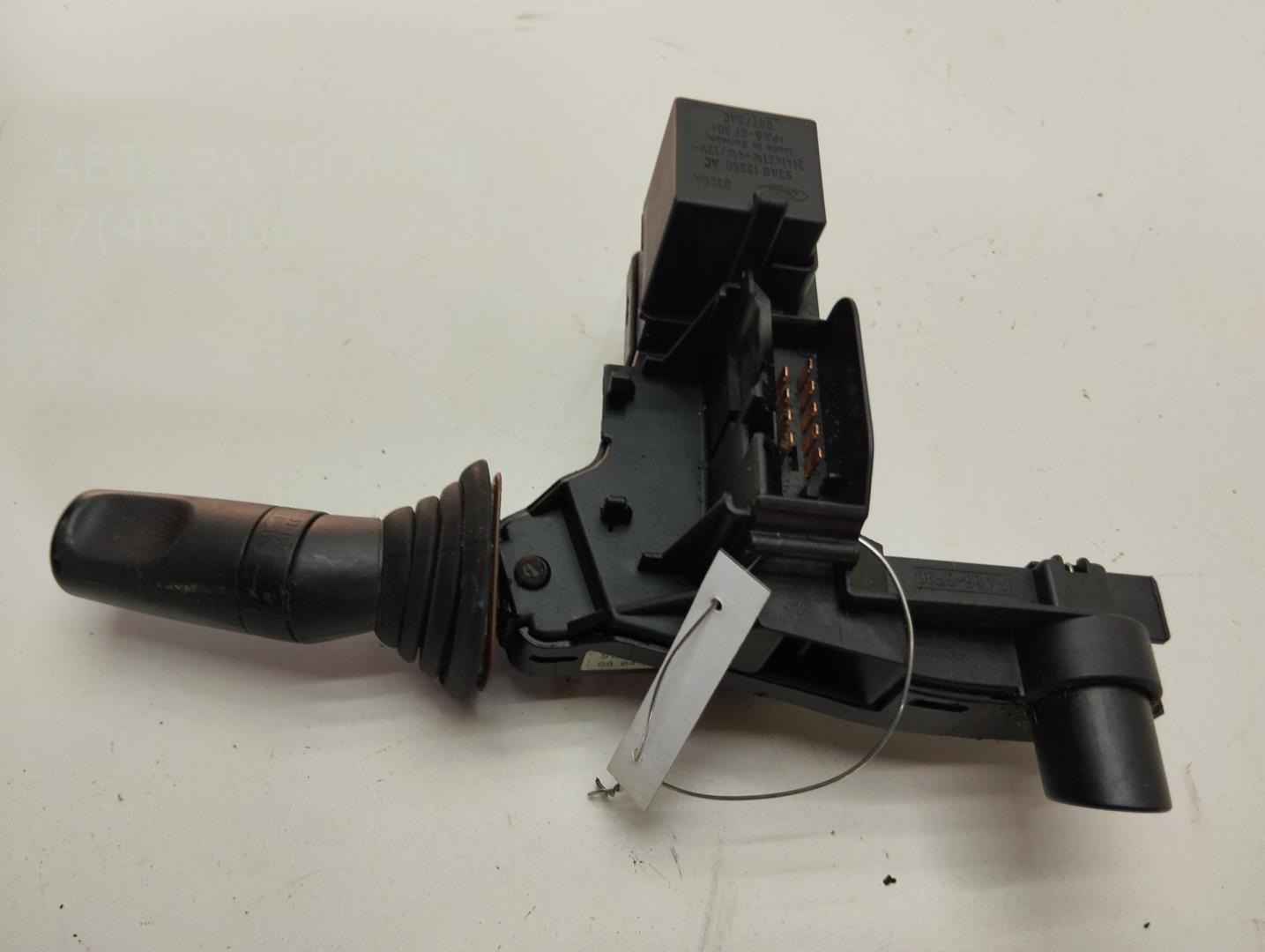 Переключатель поворотов подрулевой