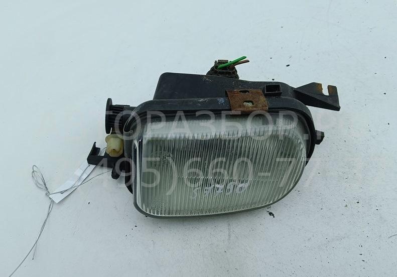 Фара противотуманная правая