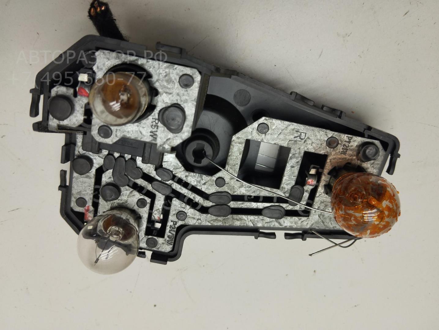 Плата заднего фонаря правого