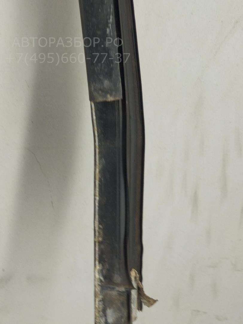 Уплотнитель двери