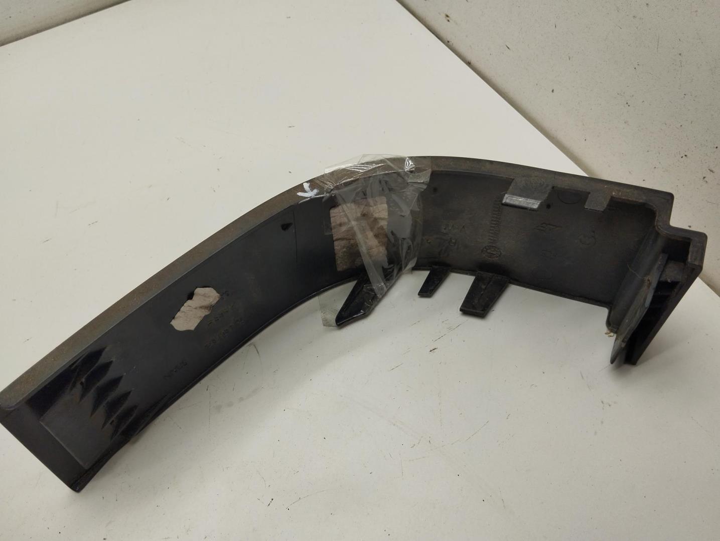 Планка под фонарь правая