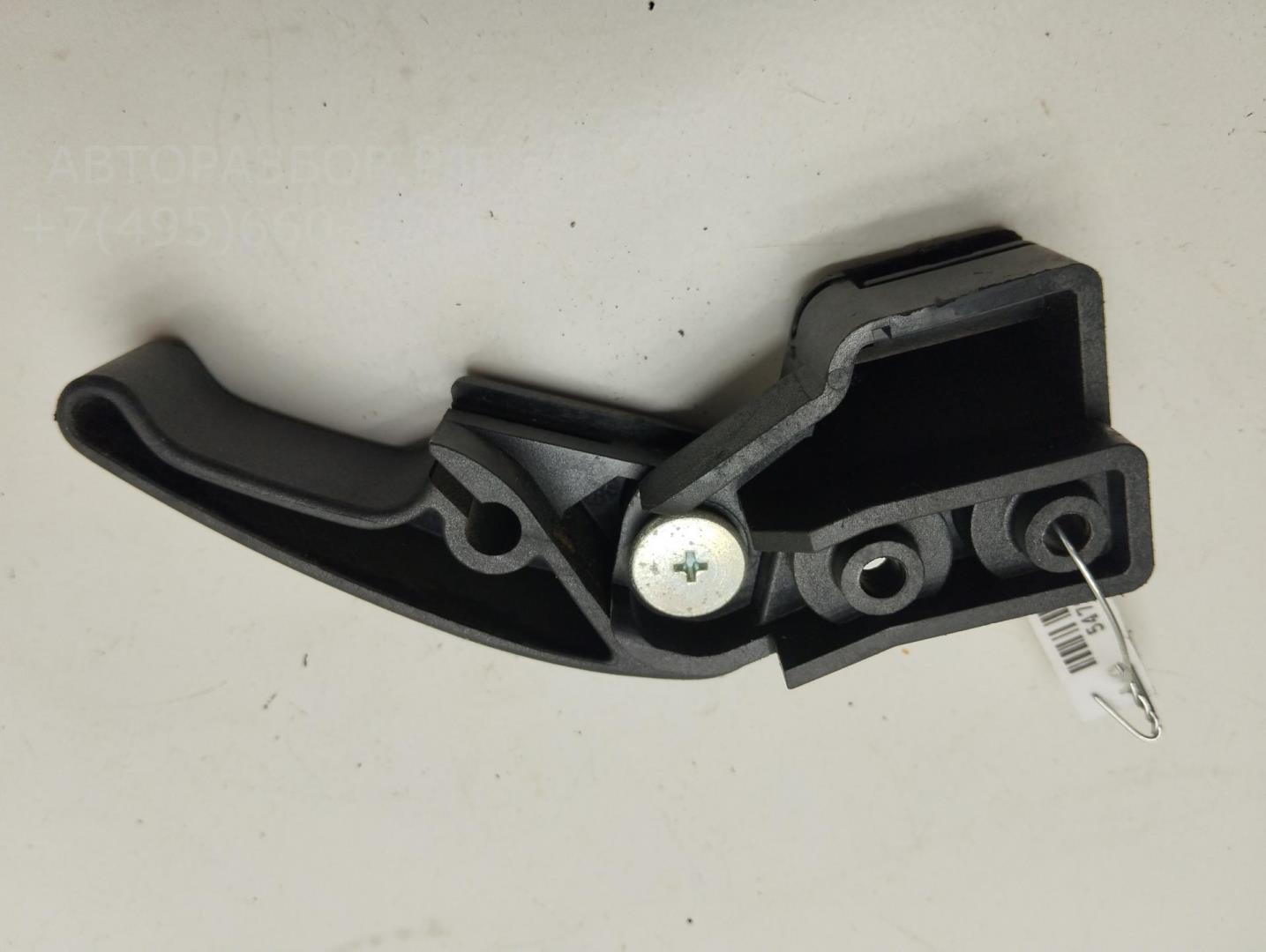 Ручка открывания капота