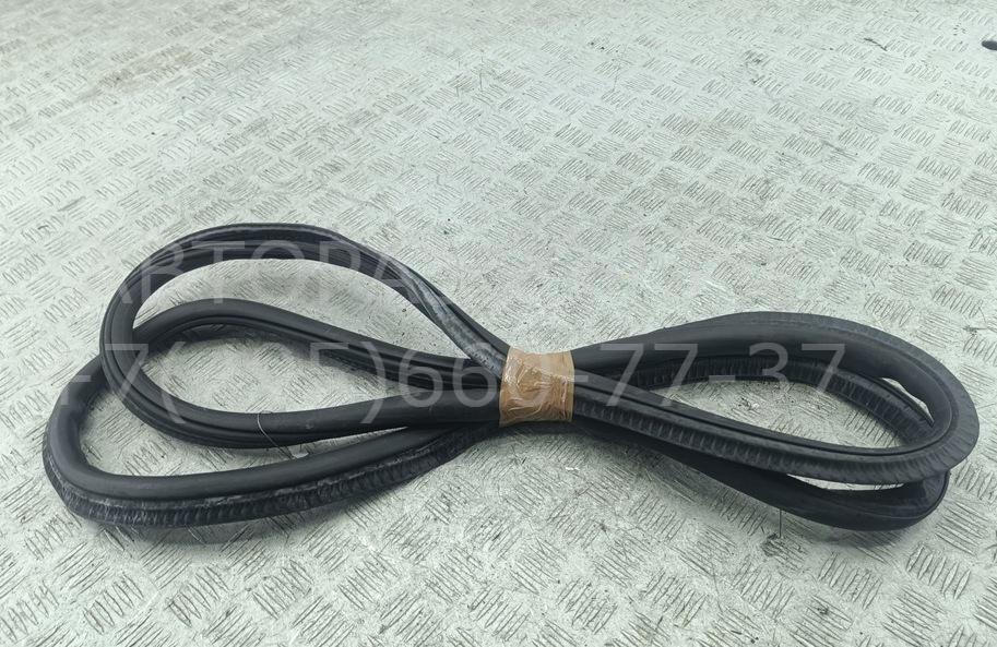 Уплотнитель двери