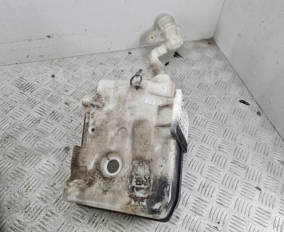 Бачок омывателя лобового стекла