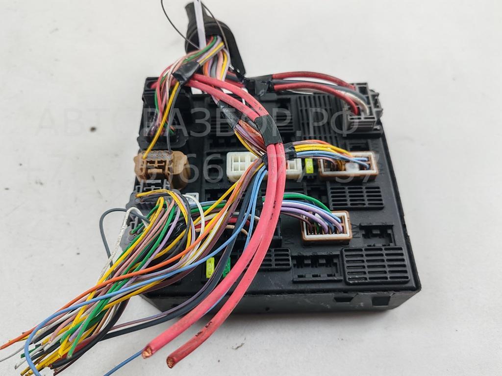 Блок предохранителей