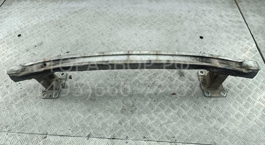 Усилитель переднего бампера