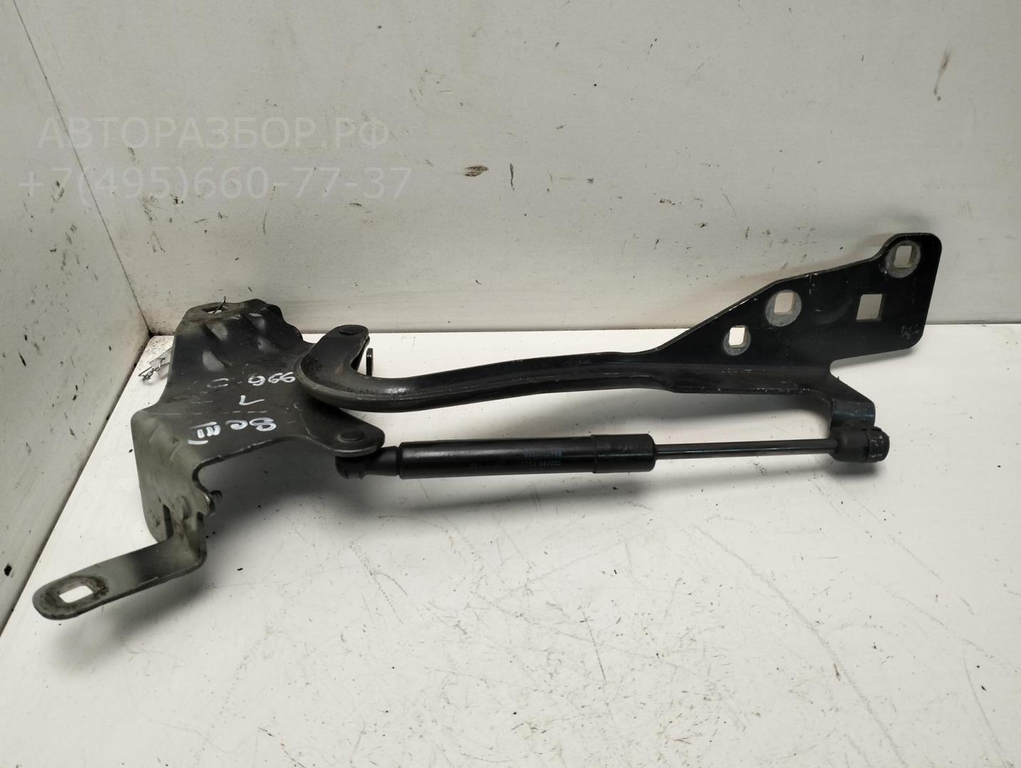 Петля капота левая