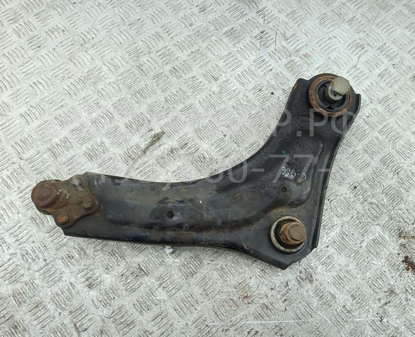 Рычаг передний левый