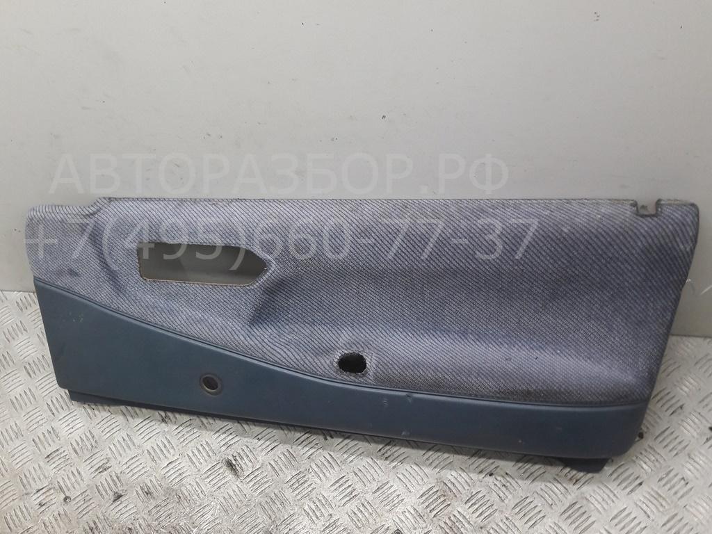 Обшивка двери передней правой