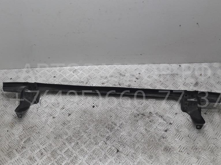 Усилитель переднего бампера