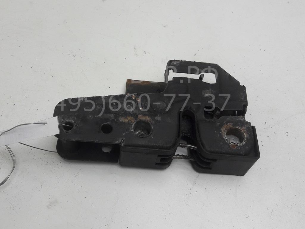 Замок капота