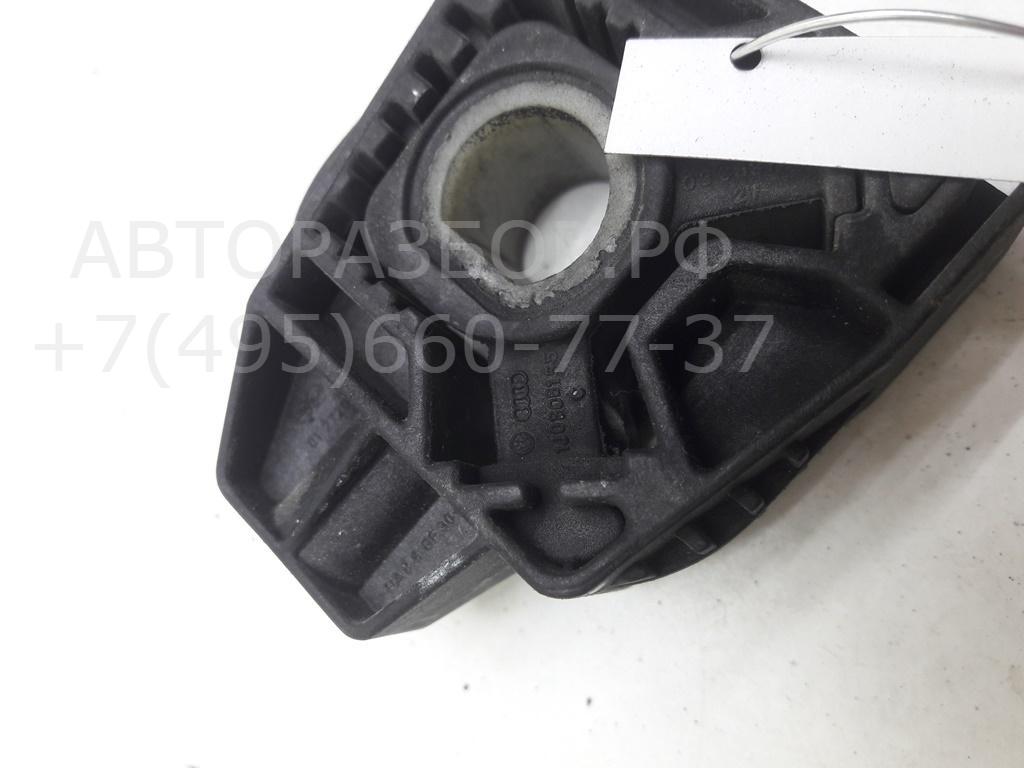 Кронштейн радиатора