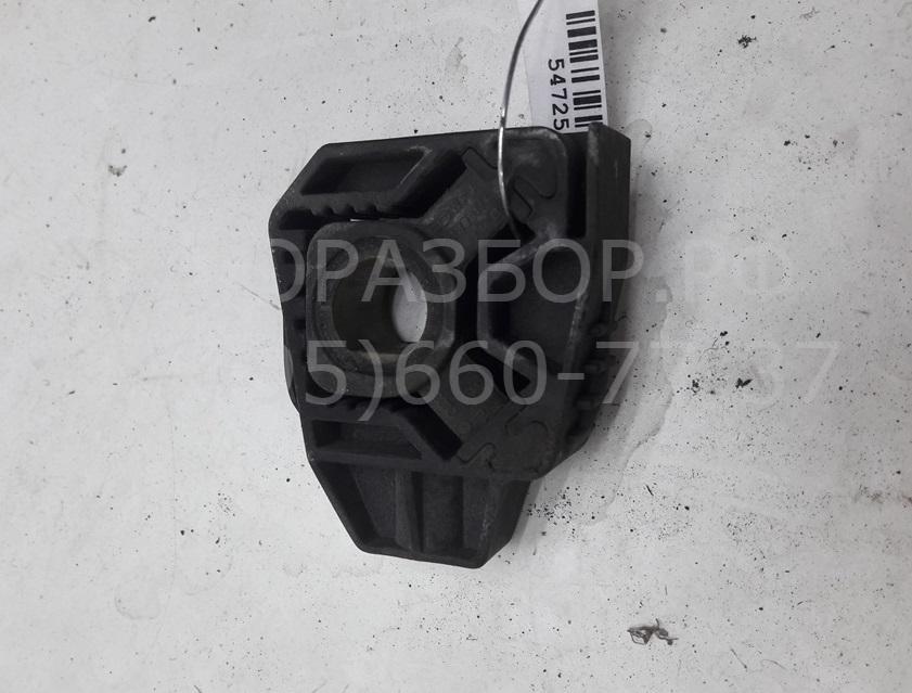 Кронштейн радиатора