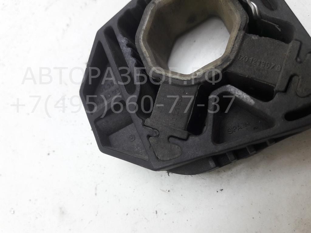 Кронштейн радиатора