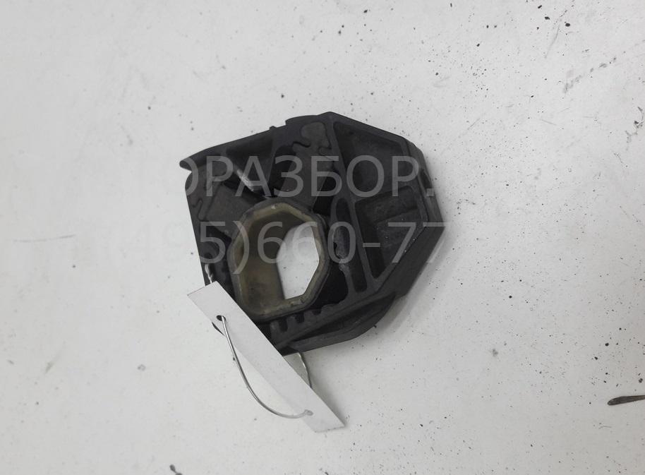 Кронштейн радиатора