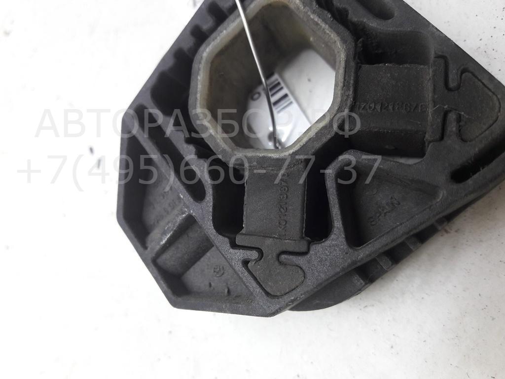 Кронштейн радиатора