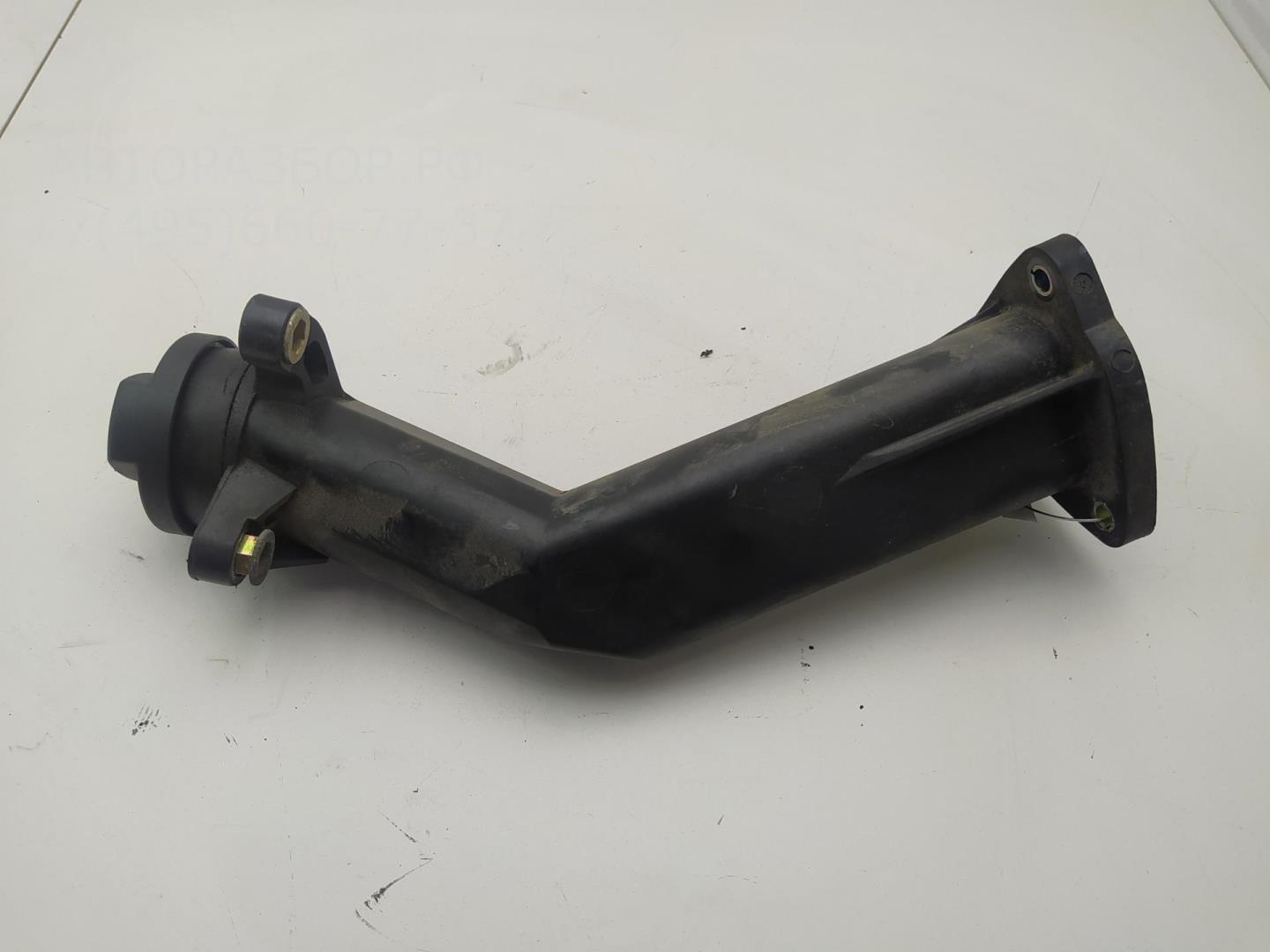 Маслозаливная горловина