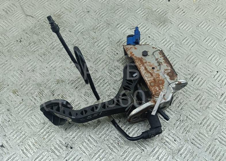 Цилиндр сцепления главный