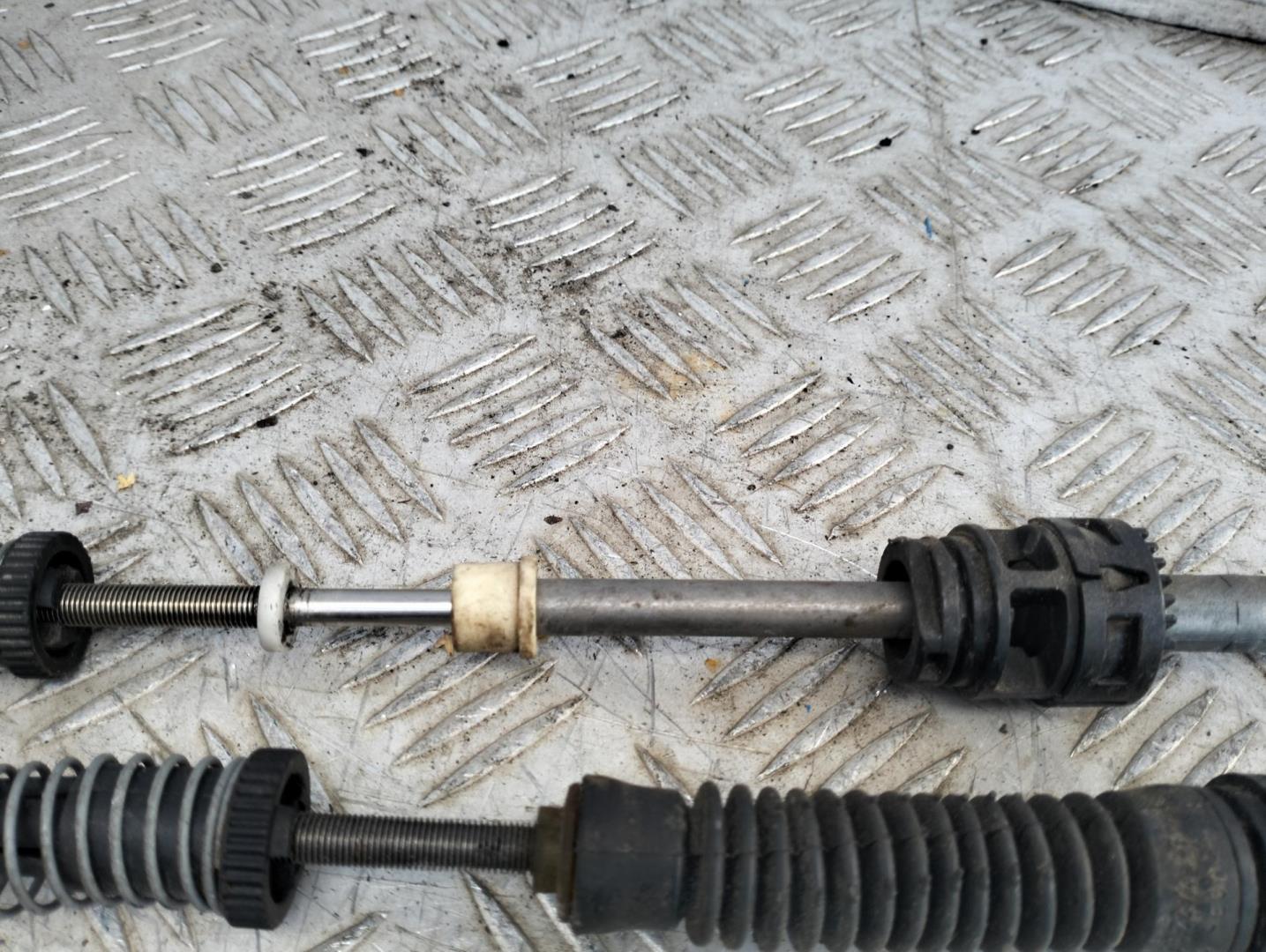 Кулиса МКПП / АКПП