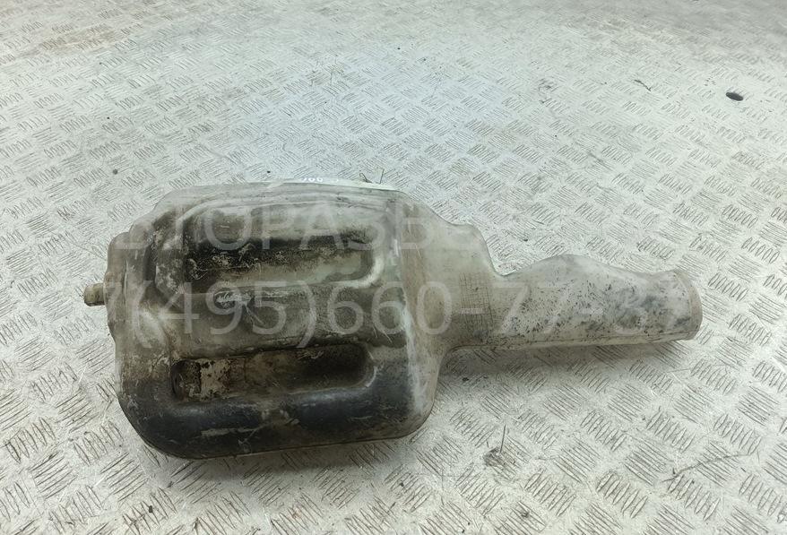 Бачок омывателя лобового стекла