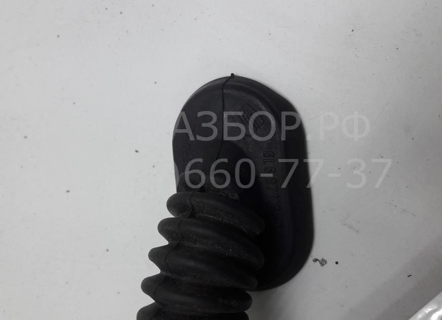 Уплотнитель багажника