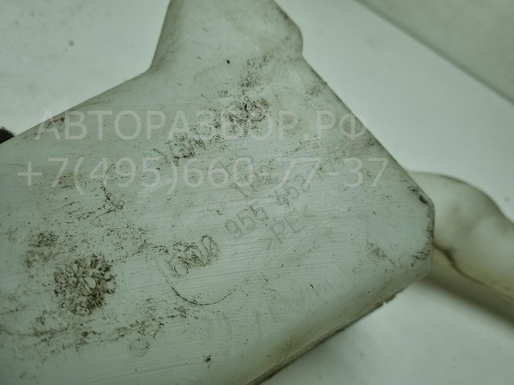 Бачок омывателя лобового стекла